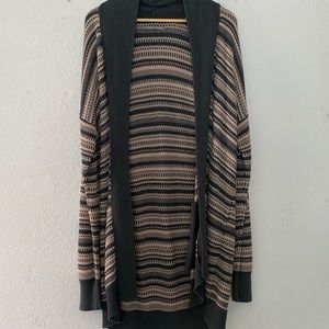 5 FOR $25 DEAL // Long pattern cardigan